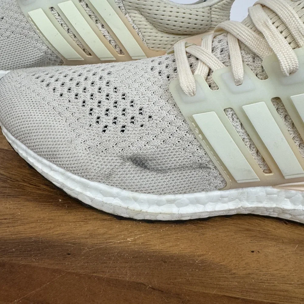 Womens Adidas Ultraboost 5.0 DNA‎ Beige Athletic Running Sneakers Size 7 M GUC